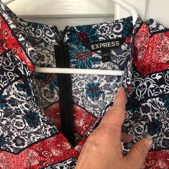 Express Romper - Picture 3 of 6